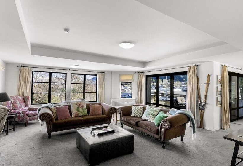 آپارتمان 3 خوابه, The Glebe Apartments