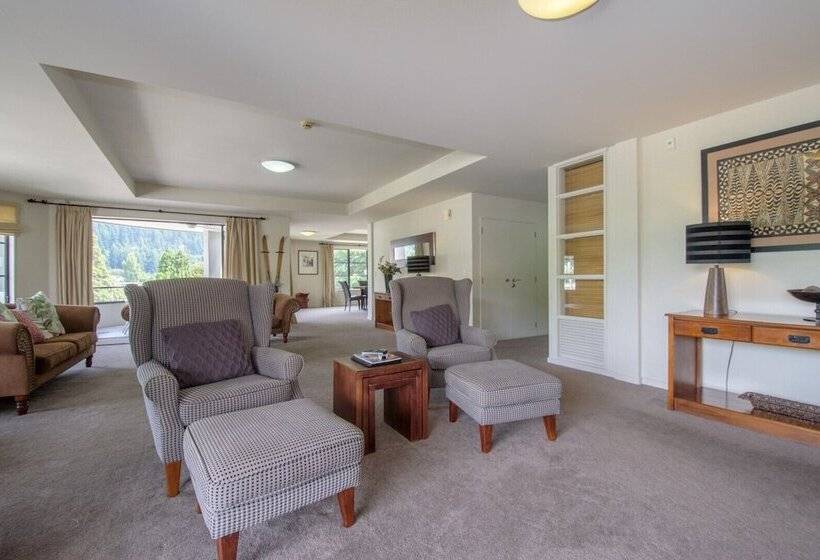 آپارتمان 3 خوابه, The Glebe Apartments