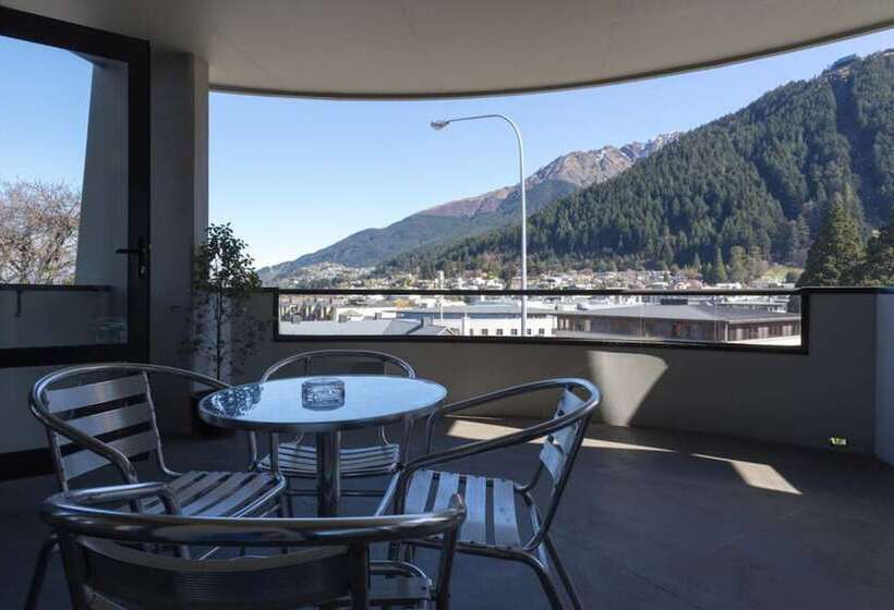 آپارتمان 3 خوابه, The Glebe Apartments