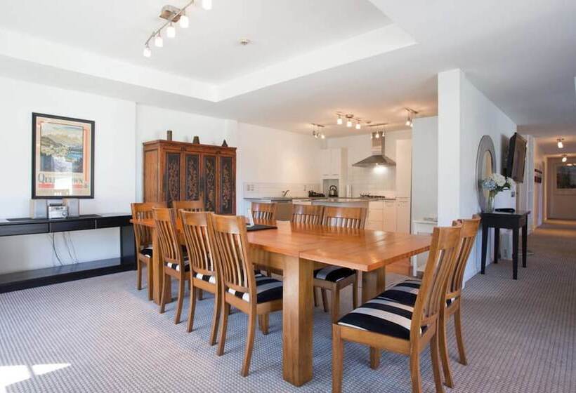 آپارتمان 4 خوابه, The Glebe Apartments