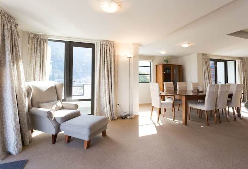 1 Bedroom Penthouse Apartment, The Glebe Apartments