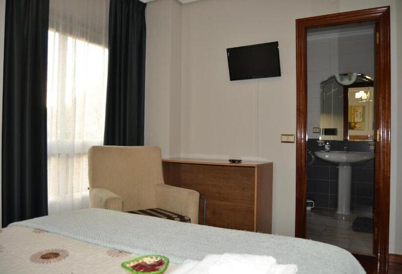 标准间, Pensión O Camiño