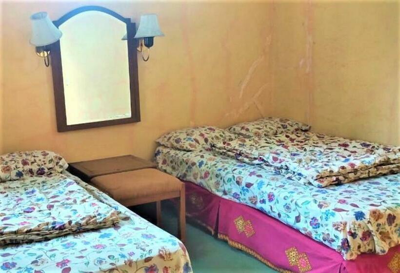 디럭스 트리플 룸, Villa Lembang Bunda