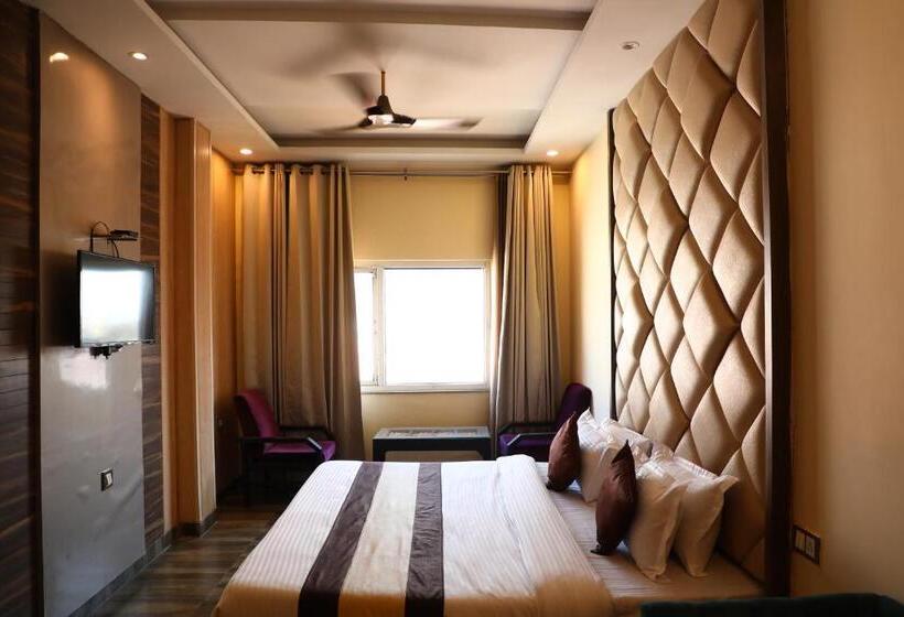 غرفة قياسية سرير كينج, Ganga Heights At Harkipauri Road