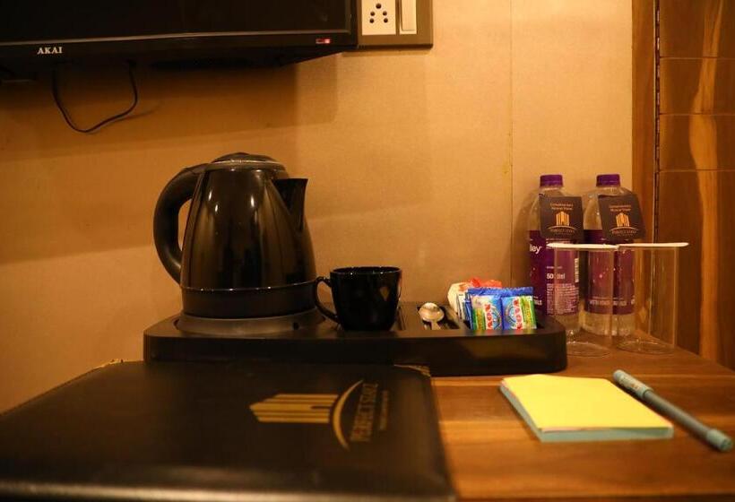 غرفة قياسية سرير كينج, Ganga Heights At Harkipauri Road