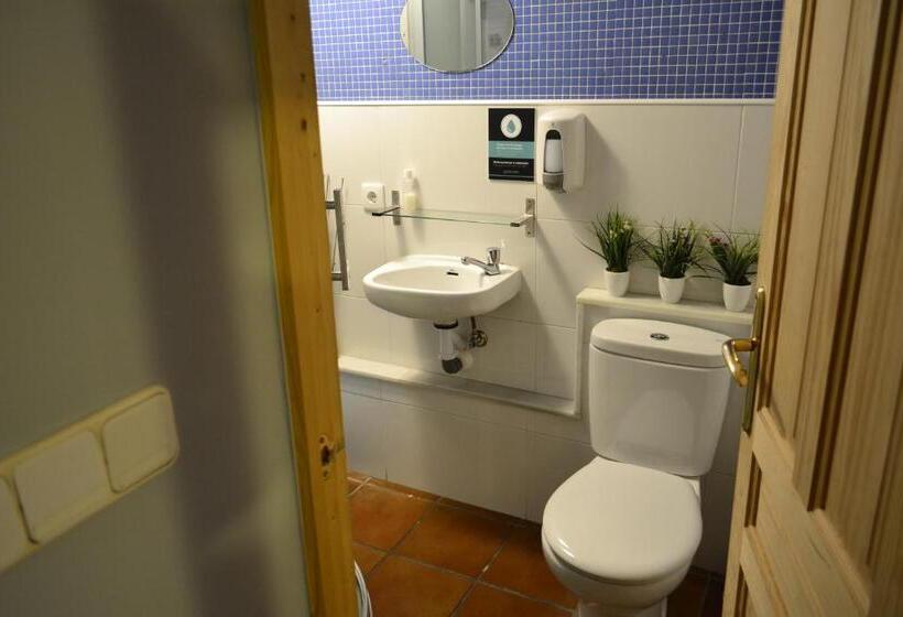 스탠다드 4인용 룸 공용 욕실, Albergue O Fogar De Teodomiro