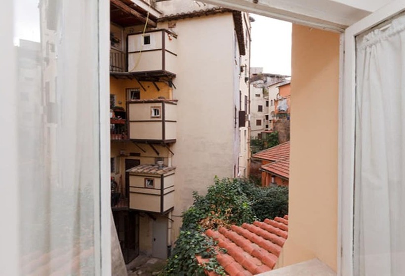 غرفة إقتصادية, B&b Ventisei Scalini A Trastevere