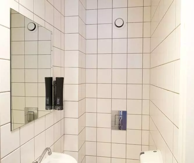 Standard Yhden Hengen Huone, Copenhagen Downtown Hostel