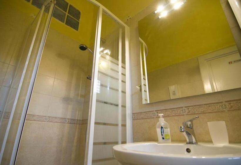 اتاق استاندارد یک تخته با سرویس بهداشتی مشترک, Soggiorno Primavera