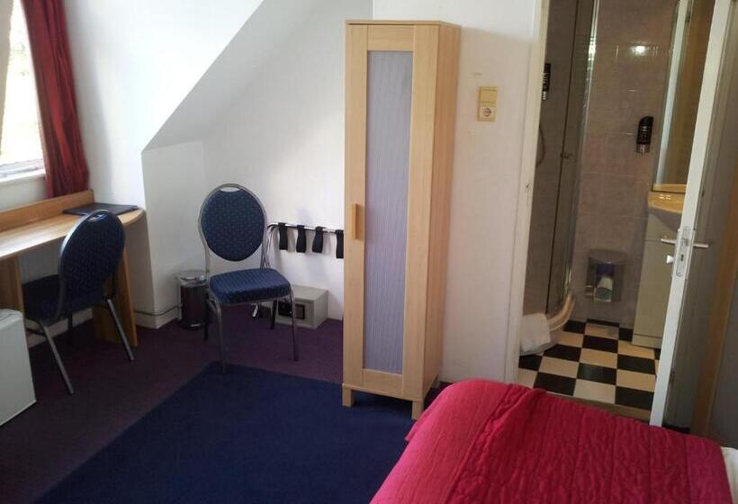 스탠다드 트리플 룸, Baan