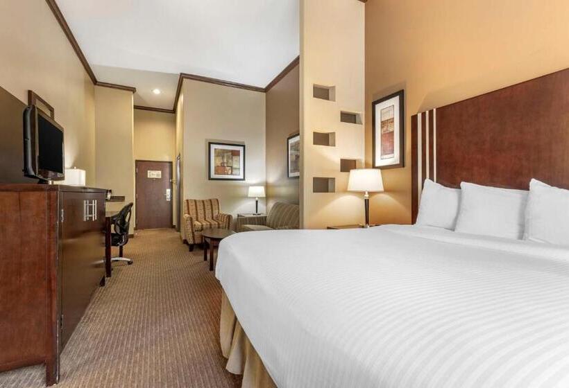 מיטת קינג בסוויטה, Best Western Plus Texoma Hotel & Suites