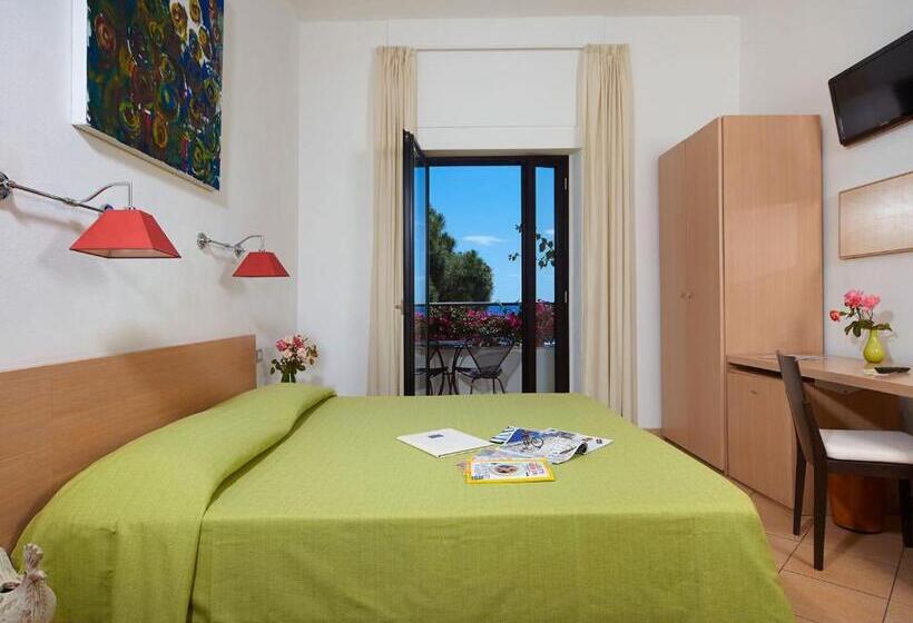 חדר סופריור עם נוף לים ומרפסת, Cala Luna