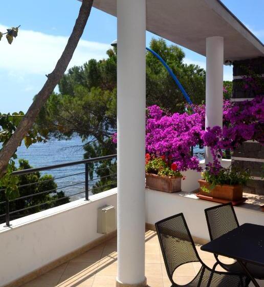 חדר סטנדרט לארבעה נוף לים, Cala Luna