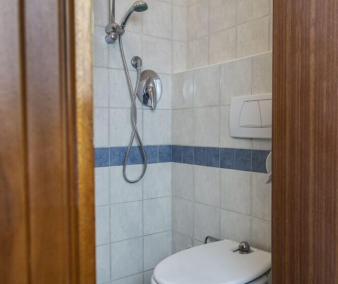 Номер Стандарт Трехместный, Haway