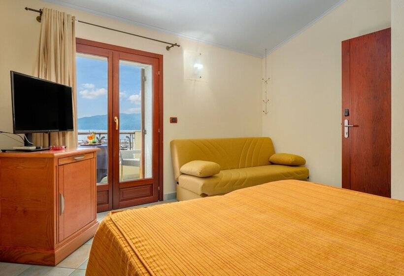 Номер Стандарт Вид на Море, Il Nuovo Gabbiano