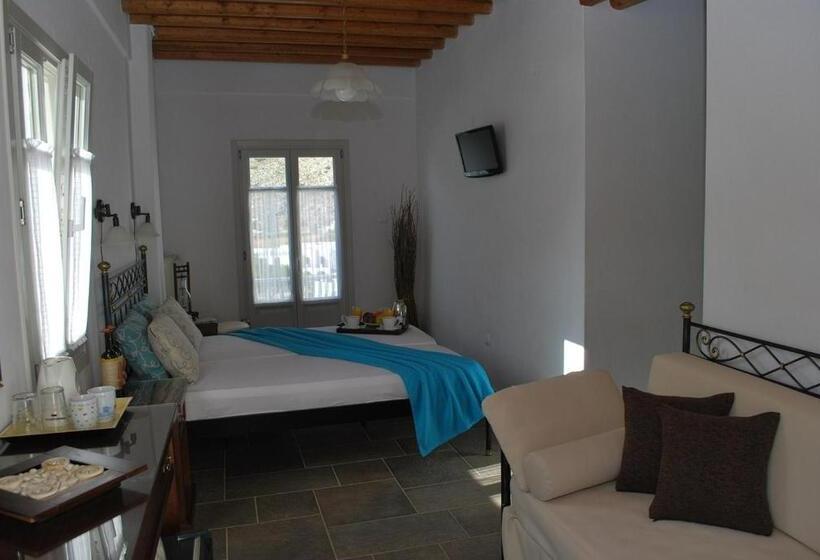 Triple Room Sea View, Myrto