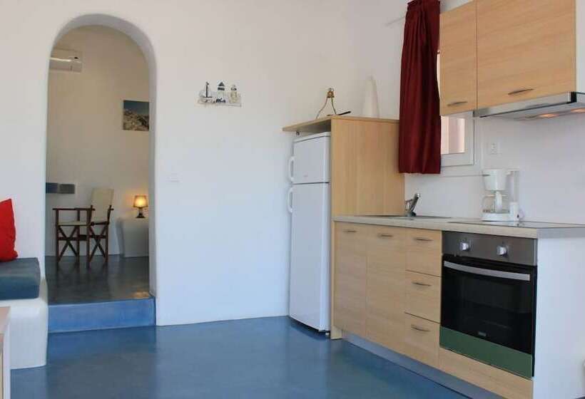 בקתה סטנדרטית עם נוף לים, Nectarios Villa   Studios & Suites Adults Only