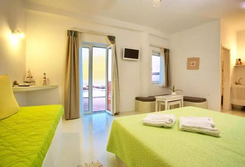 Huoneisto 1 Makuuhuone Merinäkymä, Nectarios Villa   Studios & Suites Adults Only