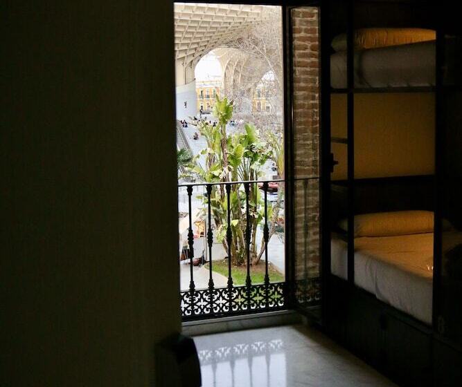 تختخواب در اتاق مشترک, Joy Setas Coworking