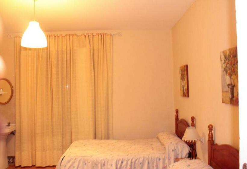 اتاق استاندارد یک تخته با سرویس بهداشتی مشترک, Pensión Bienvenido