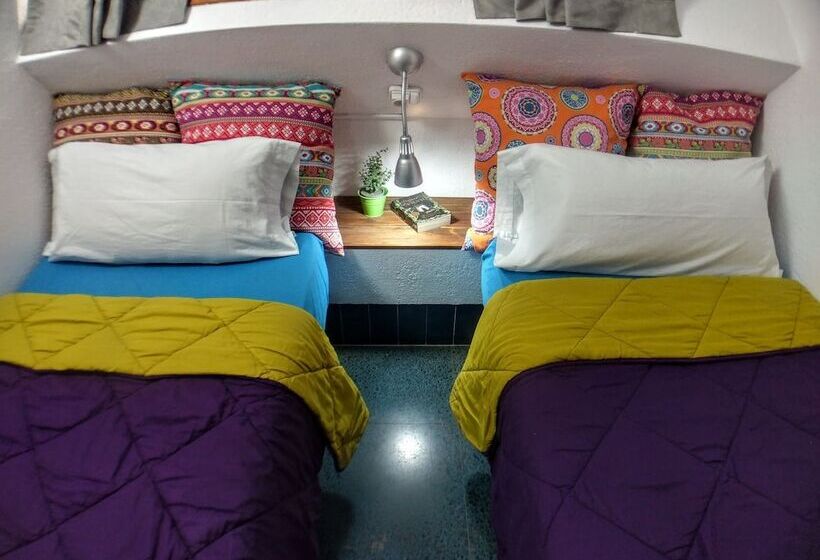 스탠다드 룸 공동 욕실, X Hostel Alicante