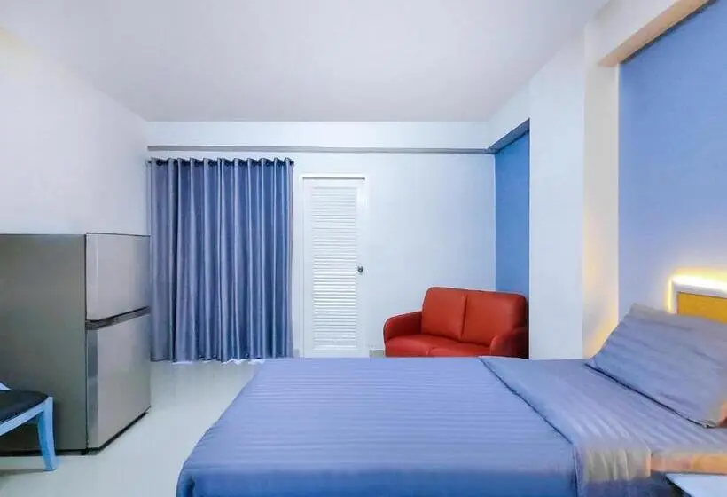 バルコニー付きスタンダードトリプルルーム, Chateau Hotel & Apartments