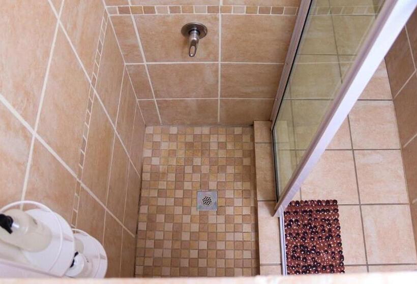 デラックスルーム, La Capucine