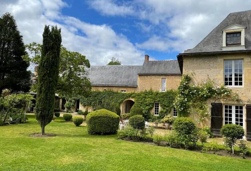 Люкс Вид на Сад, Clos Saint Léonard