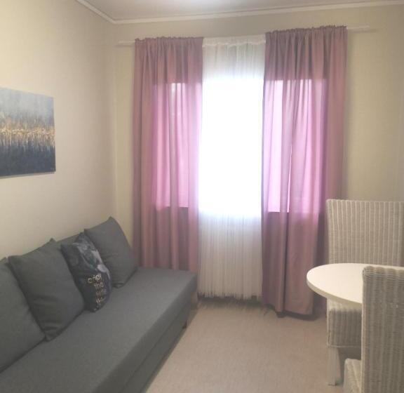 经济房, Norra Ny Hostel