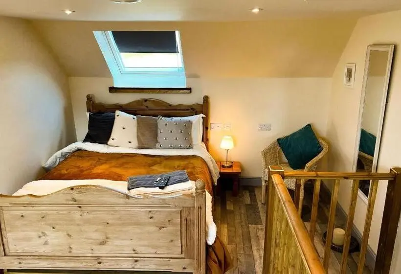 スタンダードルーム, Norfolk Accommodation