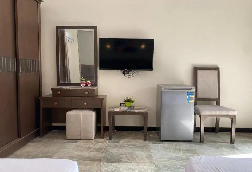 اتاق لوکس, Shabana House