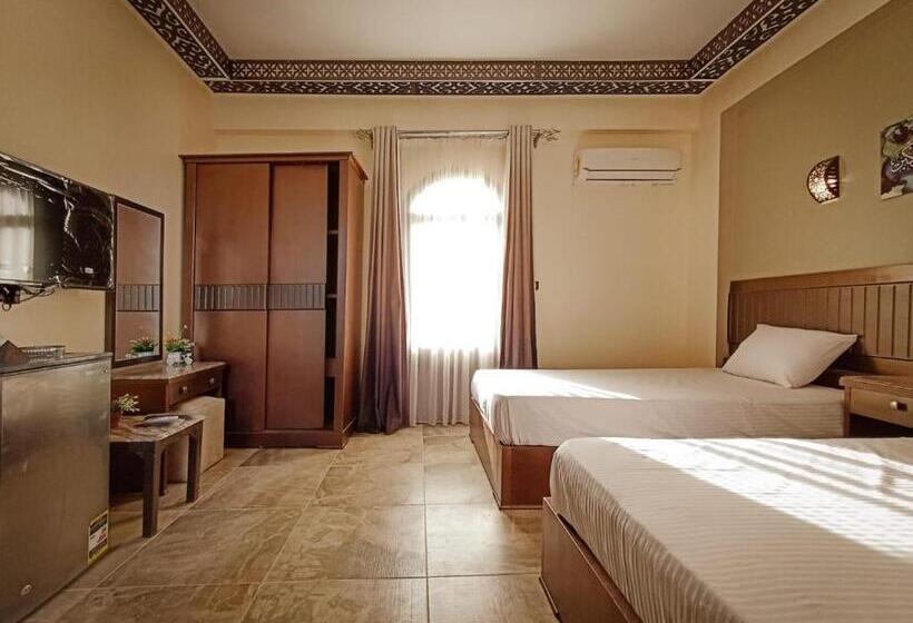 اتاق لوکس, Shabana House