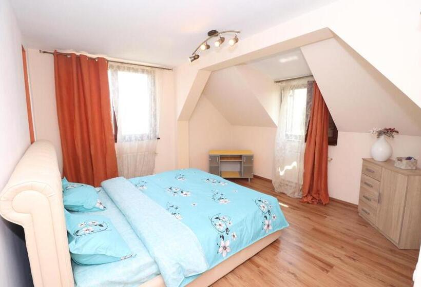 스탠다드 룸, Casa Din Deal