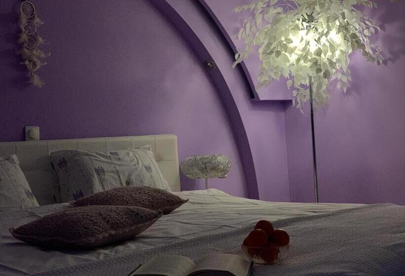 스탠다드 발코니 룸, Casa Din Deal