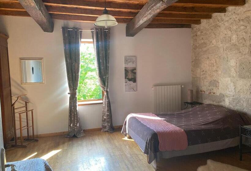 Номер Deluxe, Chez Sophie Chambres D’hôtes, Gîte Et Gîte équestre