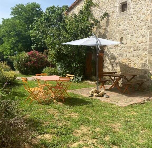 Номер Deluxe, Chez Sophie Chambres D’hôtes, Gîte Et Gîte équestre