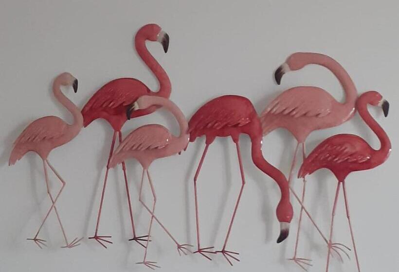 اتاق لوکس با بالکن و چشمانداز دریا, Vento Di Bolina