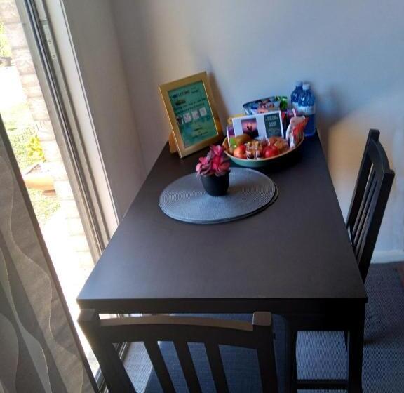 标准间, Green Acres B&b