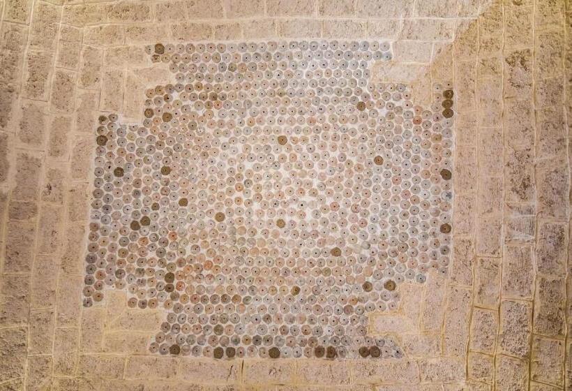 اتاق استاندارد با تخت بزرگ, Domus Castrum