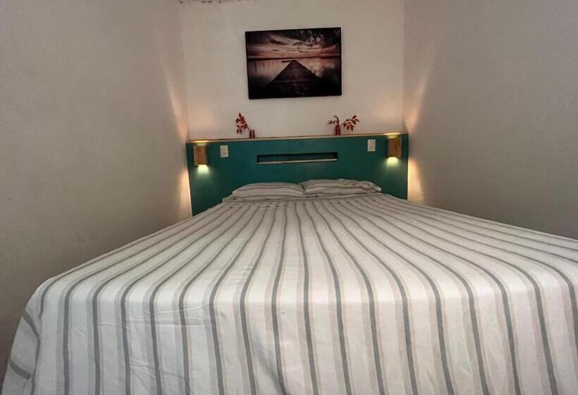 חדר סטנדרט חדר אמבטיה משותף, Nómadas Hostel