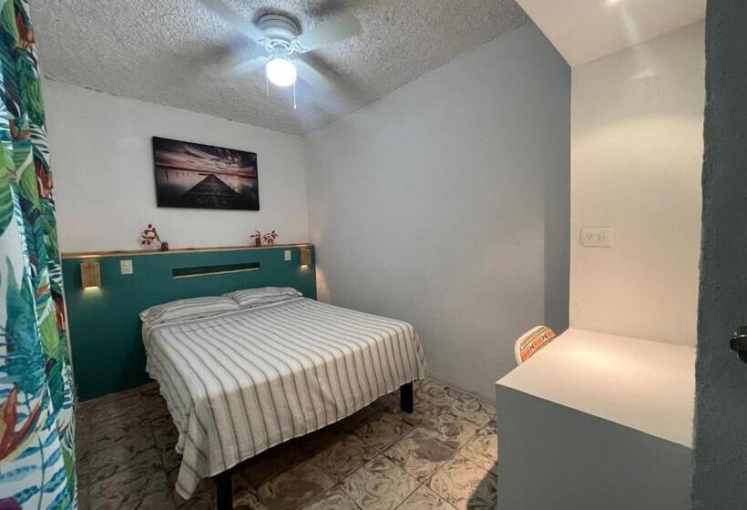 חדר סטנדרט חדר אמבטיה משותף, Nómadas Hostel