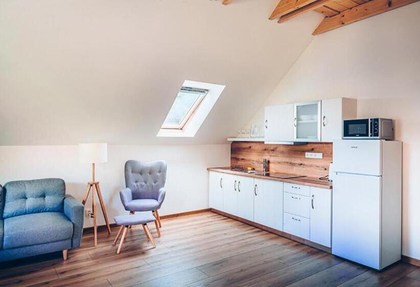 סוויטה, Penzion La Piccolina