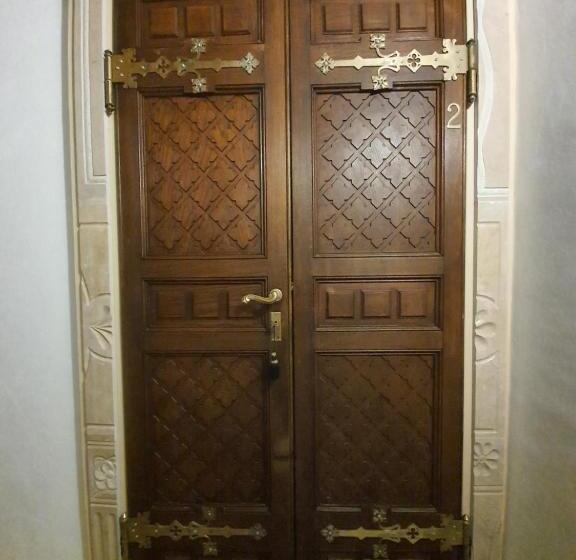 غرفة قياسية, Il Palazzo Delle Rondini