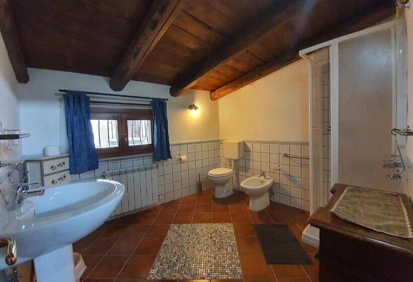 غرفة قياسية, Il Palazzo Delle Rondini