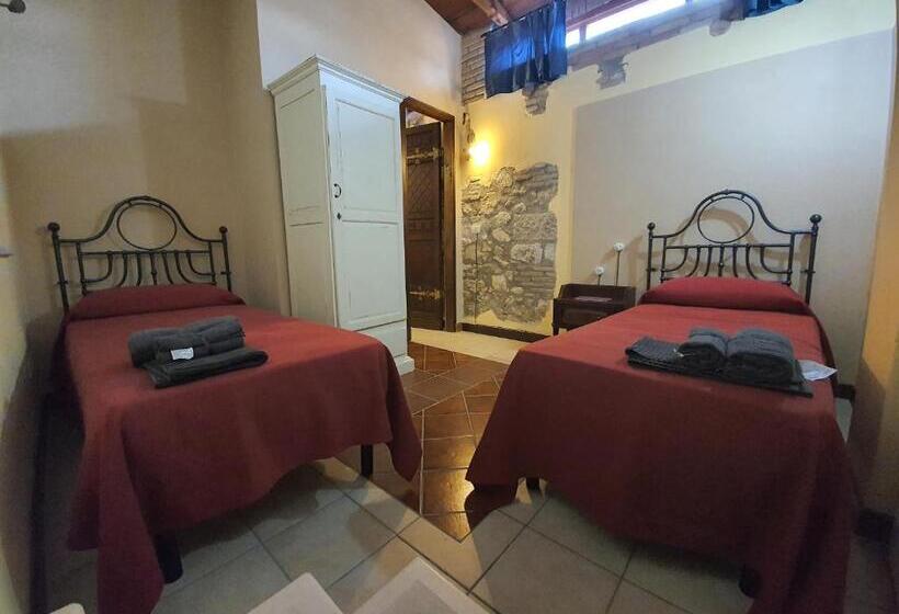 غرفة قياسية, Il Palazzo Delle Rondini