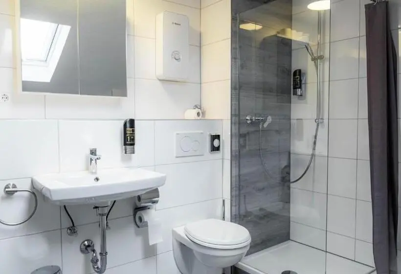 Quarto standart individual, E&b