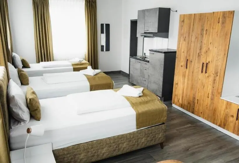 Quarto Triplo Standart, E&b