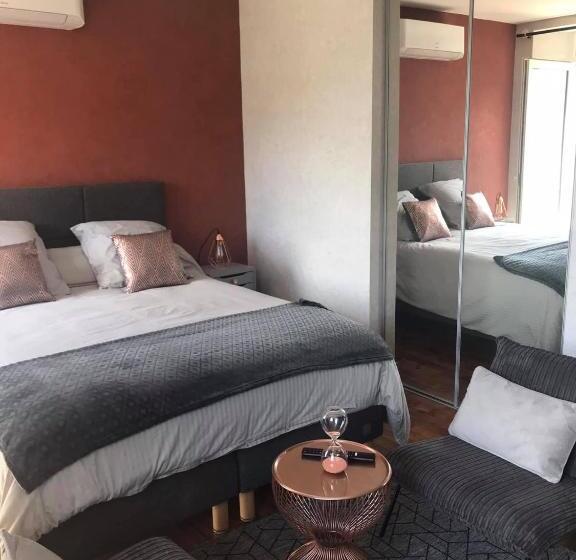 Номер Стандарт Вид на Сад, Chambres D Hôtes L âme De Travassac