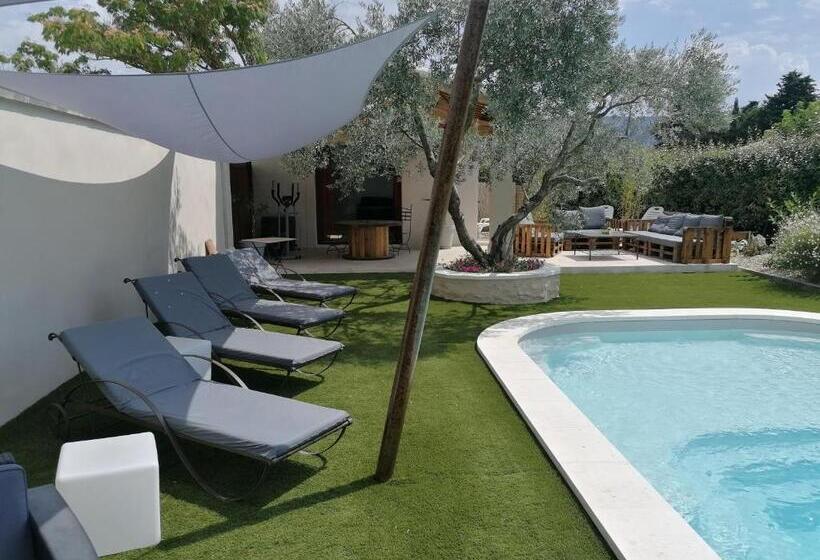 デラックススタジオ, L Atelier De Guytou Et Spa