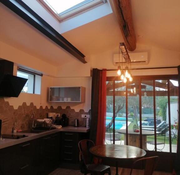 デラックススタジオ, L Atelier De Guytou Et Spa